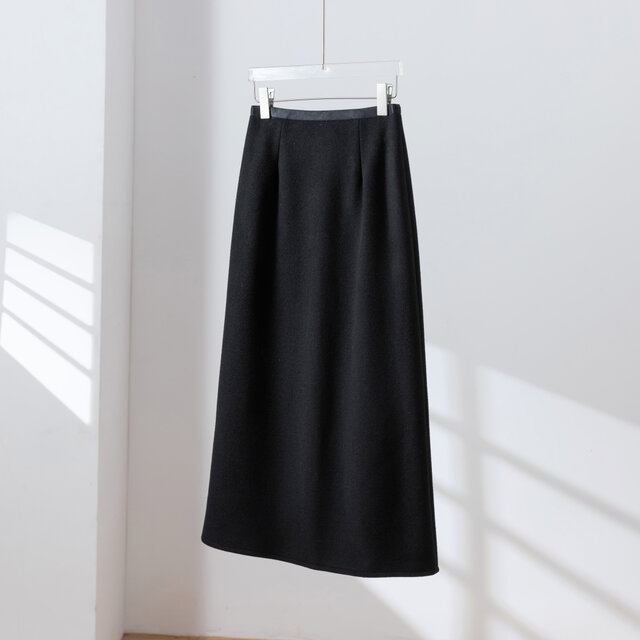 グラフェン裏層で驚きの温かさ。ボンディング素材スカート　マキシスカート 　ブラック　251118-3