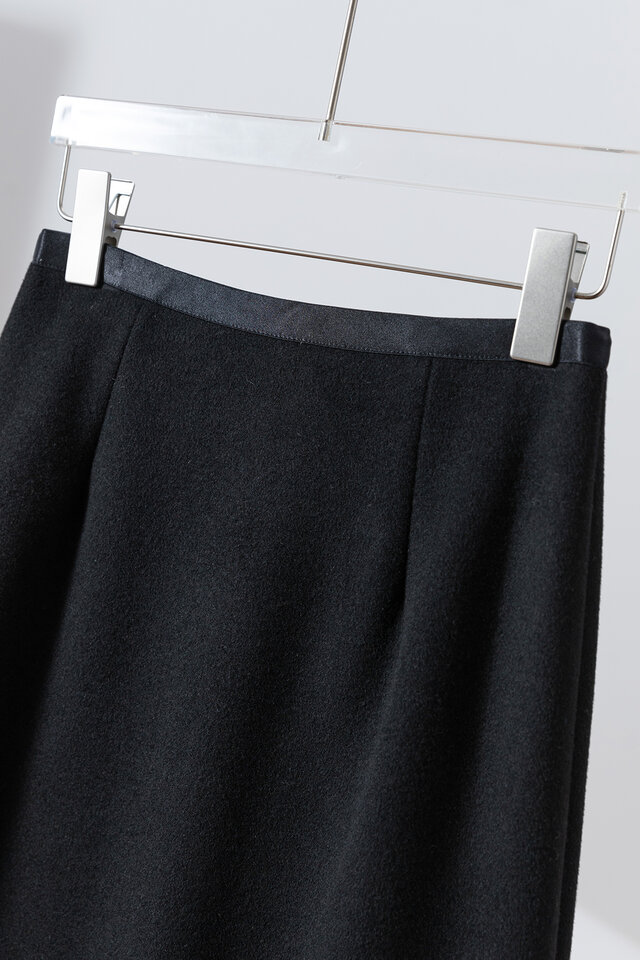 グラフェン裏層で驚きの温かさ。ボンディング素材スカート マキシ