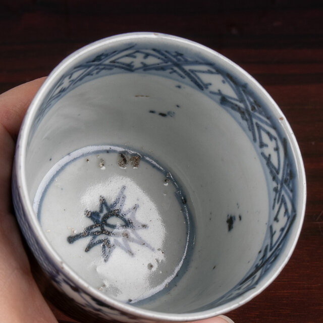 古伊万里 染付 蕎麦猪口 葵文 江戸期 古伊万里 染付 草花文 蕎麦猪口 江戸後期 | iichi 日々の暮らしを