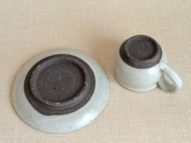 カップ＆ソーサーa | iichi 日々の暮らしを心地よくするハンドメイドや