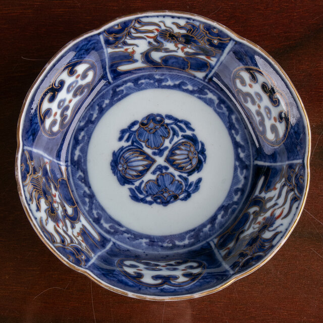 古伊万里 染付金彩 雲龍文 輪花深鉢 江戸後期 F098 | iichi 日々の