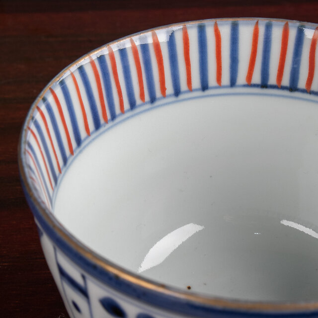 古伊万里 染錦草花文 碗 明治時代 E2289 | iichi 日々の暮らしを