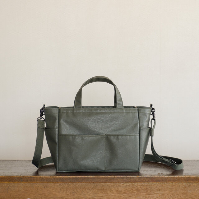 4 pockets tote 横長2way オリーブドラブ / ポリエステル帆布 | iichi