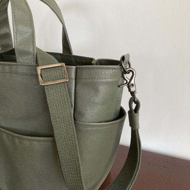 4 pockets tote 横長2way オリーブドラブ / ポリエステル帆布 | iichi
