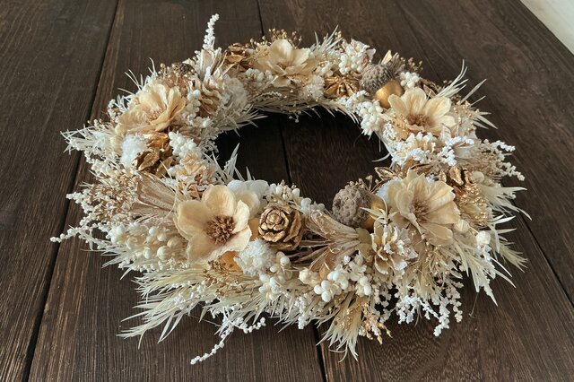 ホワイトゴールドのクリスマスリース(22cm) | iichi 日々の暮らしを