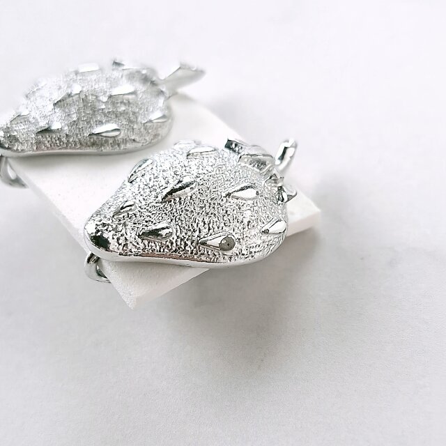 Sarah Coventry》 “Strawberry Ice” サラコベントリー ヴィンテージ