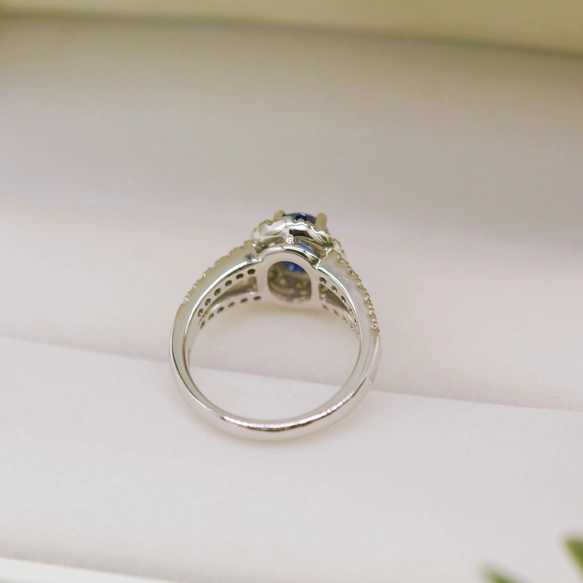 婚約指輪にも!】プラチナ サファイア ダイヤモンド リング
