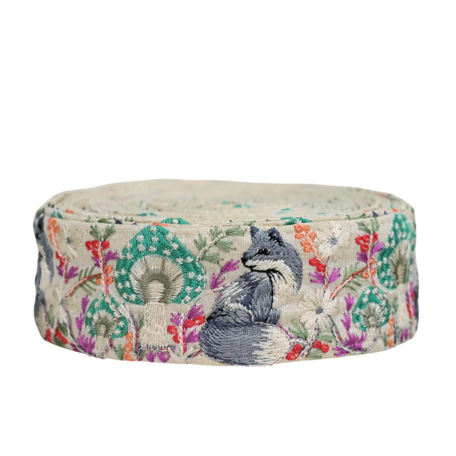 インド刺繍リボン50cm切り売り キツネの森 アイボリー 5cm幅 花 HC 狐 きつね R-0790