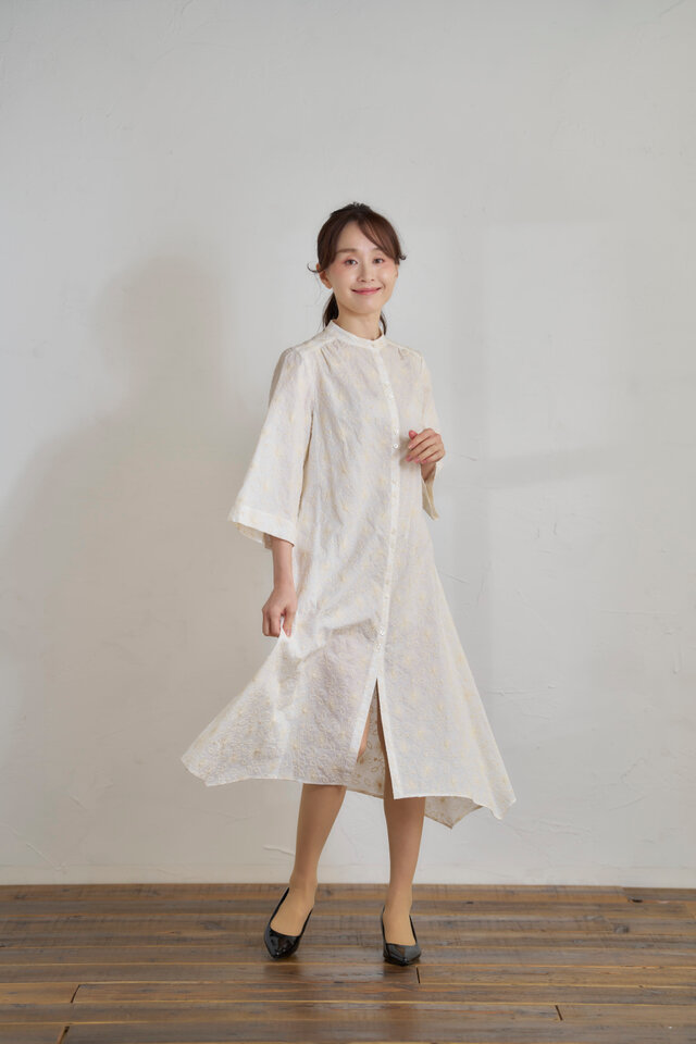 オリエンタルフラワーエンブロイダリーレースワンピース　アイボリー　Atelier Ai　13号