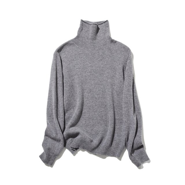 着心地がよく、きれいめに着られる 秋冬の大本命ニット ウール100％　ウールセーター グレー251120-2