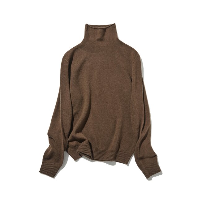 着心地がよく、きれいめに着られる 秋冬の大本命ニット ウール100％　ウールセーター 　茶色251120-7