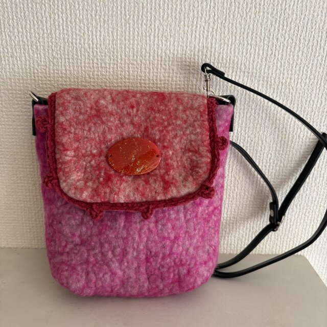 フエルトショルダーバック　ピンク