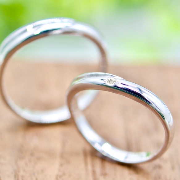 【ペア特別価格】プラチナ ダイヤモンド 結婚指輪 ~Hugハグ~【ウェーブタイプ/送料無料】