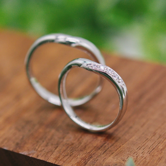 ペア特別価格】プラチナ ダイヤモンド 結婚指輪 ~Hand in hand手を繋ぐ