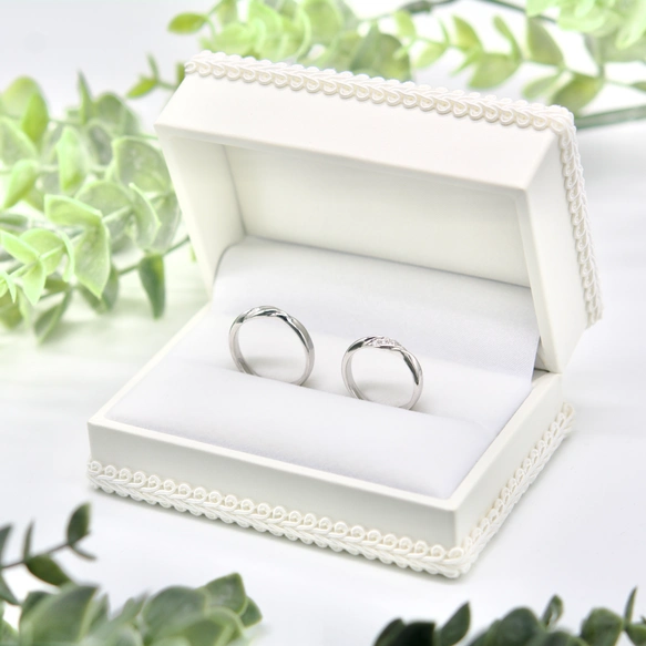 ペア特別価格】プラチナ ダイヤモンド 結婚指輪 ~Ribonリボン