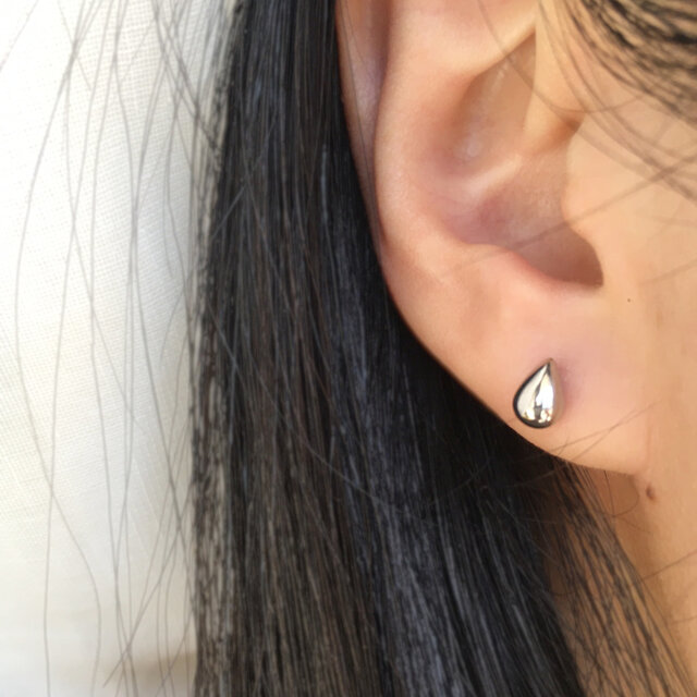 プラチナピアス 付けっぱなし毎日付けたい | iichi 日々の暮らしを