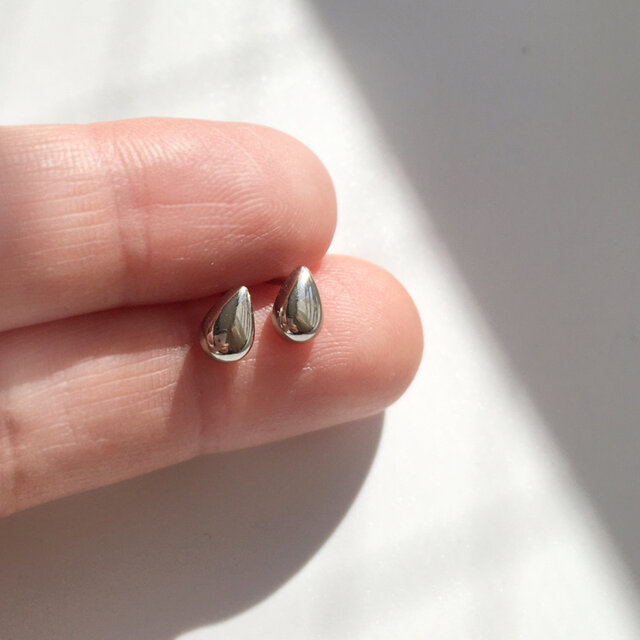 送料無料 選べるプラチナPT900/K18YG 付けっぱなし定番 雫 ドロップ