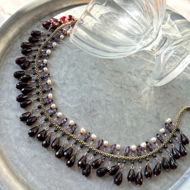 NA148-【 AVON 】エイボン・ヴィンテージネックレス Garnet & Light Amethyst Fringe