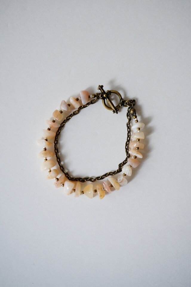 愛と優しさ ~ピンクボツワナアゲートのブレスレット