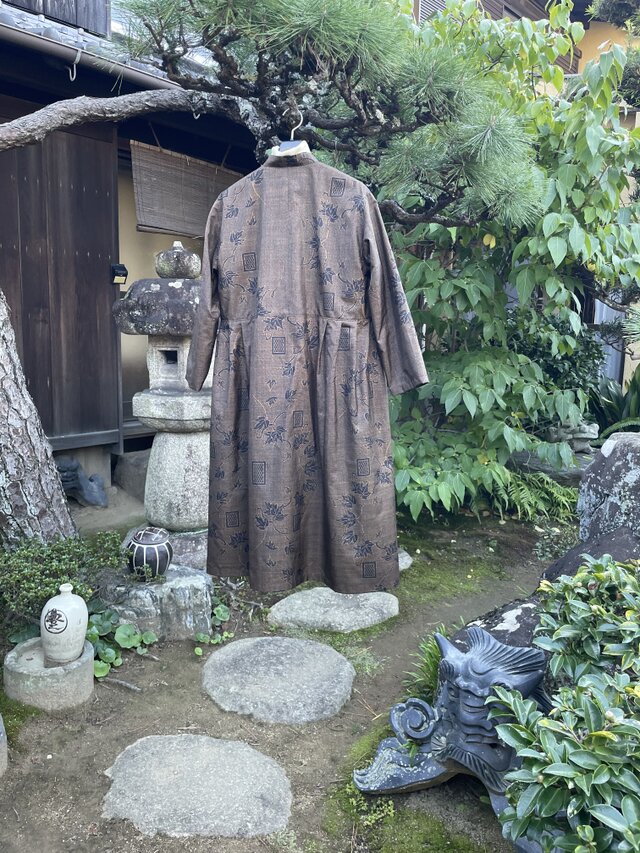 着物リメイク】羽織れるワンピース/切り替えタック/大島紬 | iichi