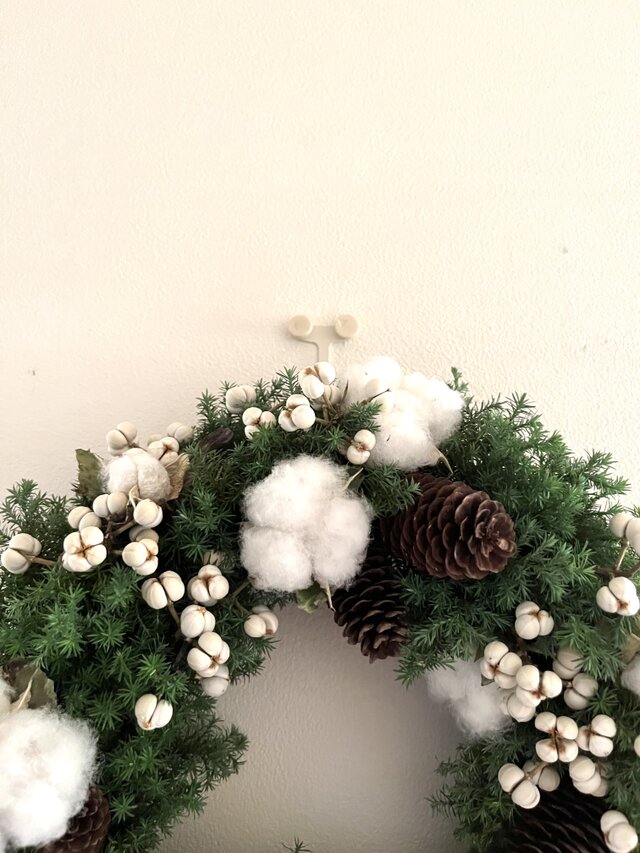No23 ドライモスのホワイトクリスマスリース　ナンキンハゼ　木の実のリース No23 ドライモスのホワイトクリスマスリース ナンキンハゼ 木の実のリース