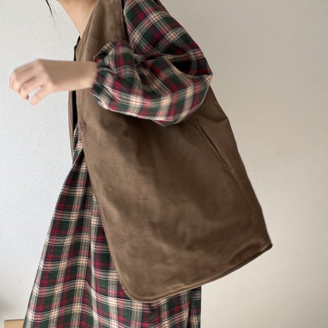 ウール& コーデュロイのリバーシブルベスト