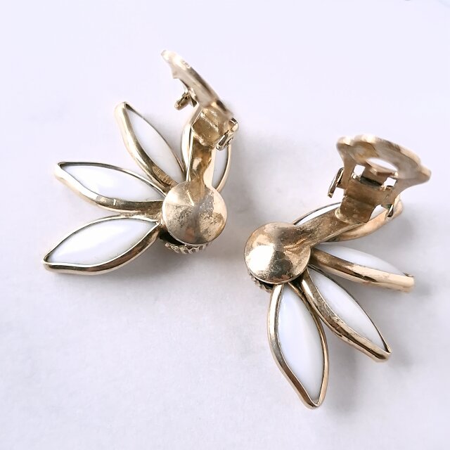 TRIFARI 》 “Petaltime” Alfred Philippe トリファリ ヴィンテージ