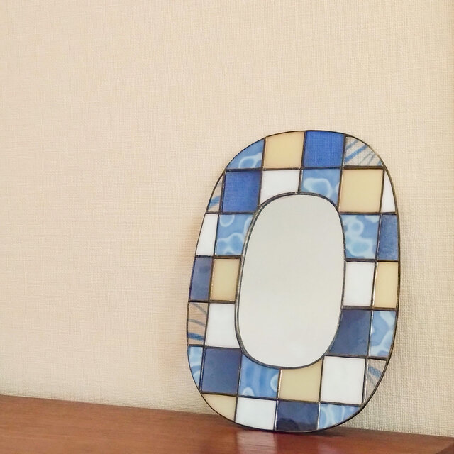 青のモザイク＊ステンドグラスの鏡 | iichi 日々の暮らしを心地よく