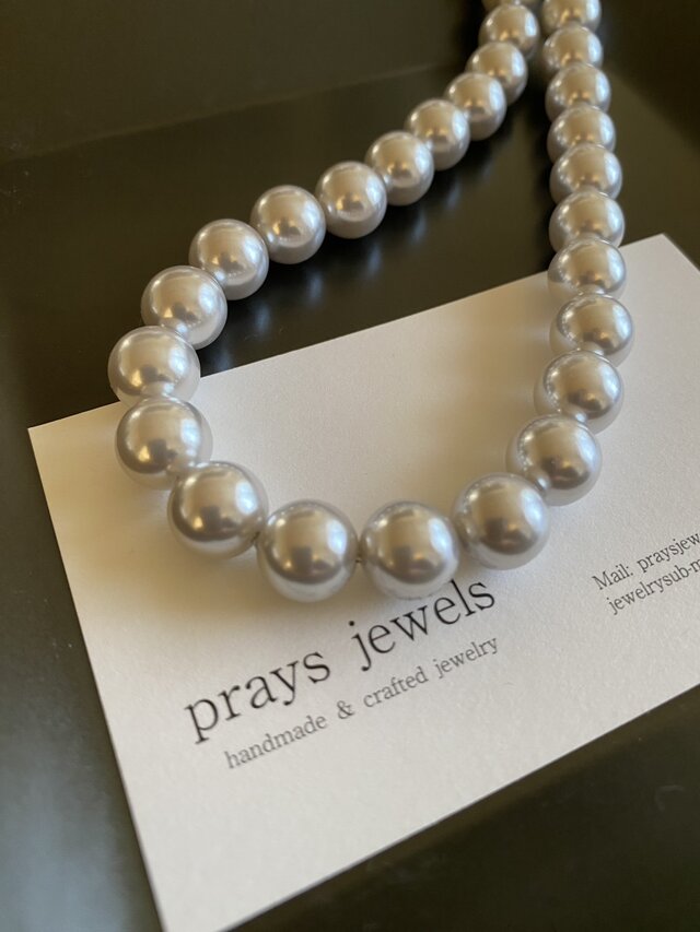 Pearls Necklacesグレーライトシルバー大粒パール 44cm（アクリル