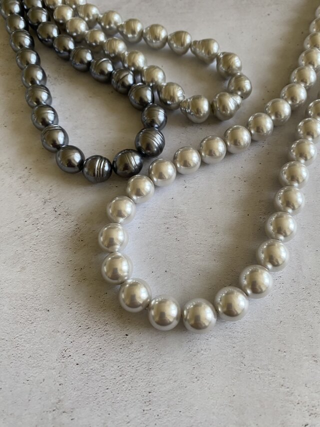 Pearls Necklacesグレーライトシルバー大粒パール 44cm（アクリル