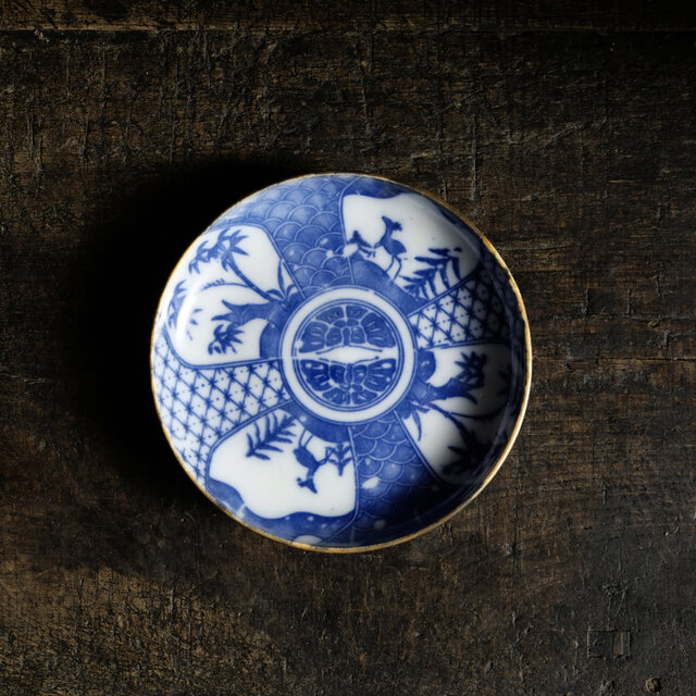 明治時代　日時計　骨董品　アンティーク　ヴィンテージ 見込みに向かい蝶◇鹿と竹。時代印判中皿 骨董・antiques 古道具 丁寧