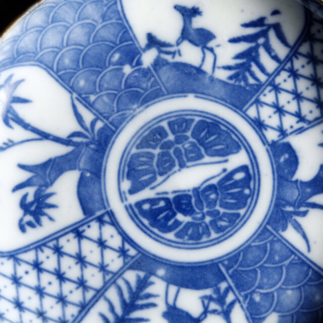 見込みに向かい蝶◇鹿と竹。時代印判中皿 骨董・antiques 古道具 丁寧