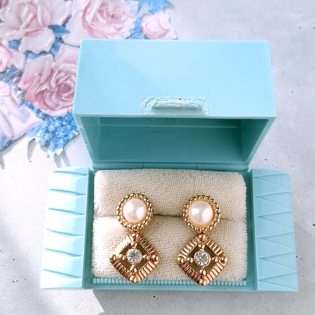 《Avon》 “4 in 1 Convertible” エイボン ヴィンテージピアス