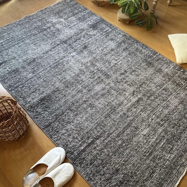 111×182 グレイワンカラーラグ　擦れシャビーシック　トルコヴィンテージラグ 111×182 グレイワンカラーラグ 擦れシャビーシック トルコヴィンテージ