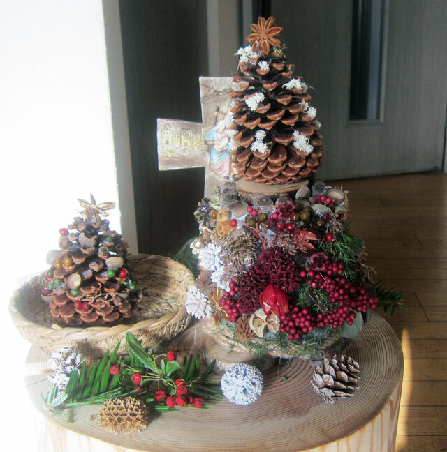 6点セット 松ぼっくりと木の実のクリスマスツリー アレンジ自由 イエス