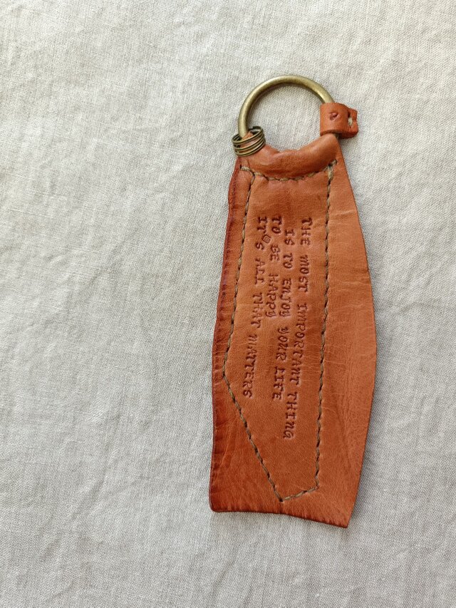BIGキーホルダー　キャメル　オイルヌメ（シュリンク）