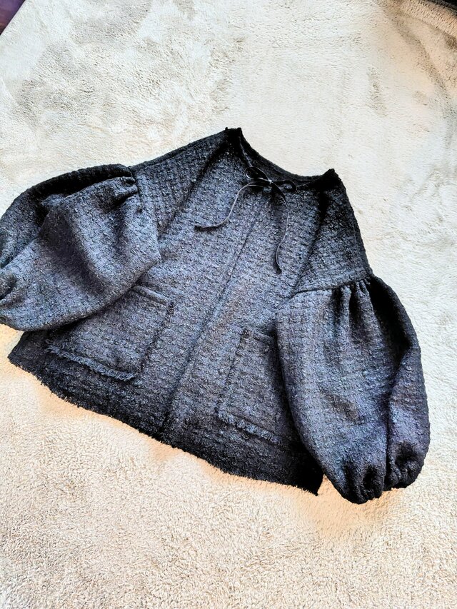 ブラックツィードパフスリーブジャケット