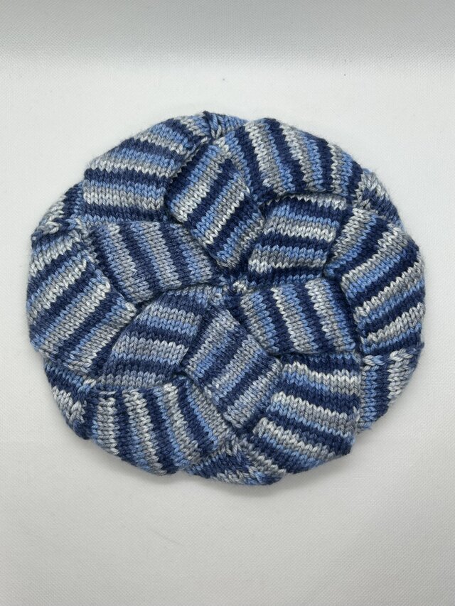 バスケット編みのベレー帽①　段染め