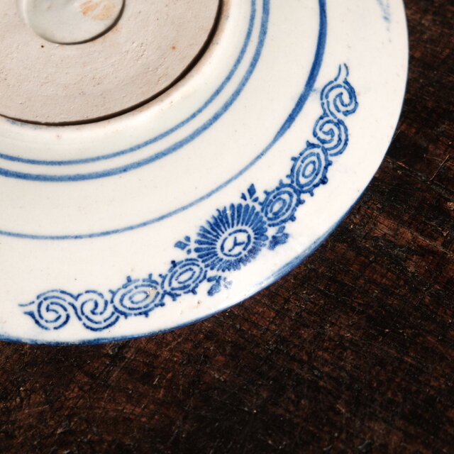 ベロ藍で素敵◇花尽くし。伊万里 花文印判七寸中皿 骨董・antiques