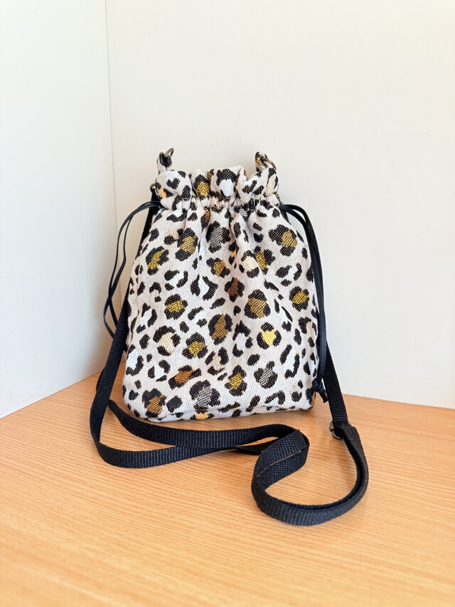 播州織の巾着型ショルダーバッグ（アニマル柄）