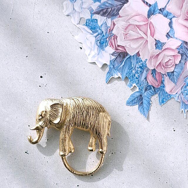 elephant glasses holder ヴィンテージブローチ