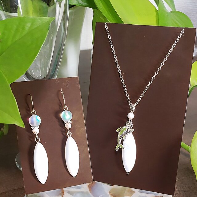 シルバーアクセサリー イルカネックレス・ ピアスセット ホワイトシェル No.518