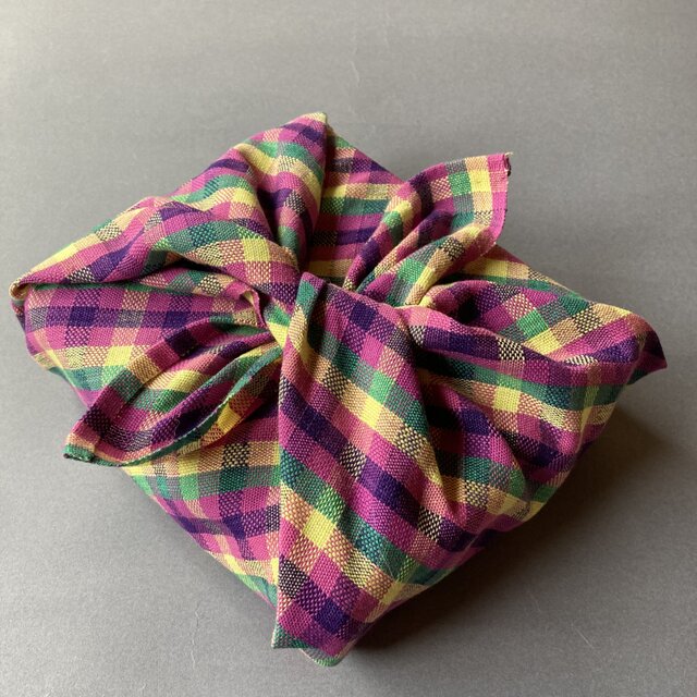 カラフルな風呂敷