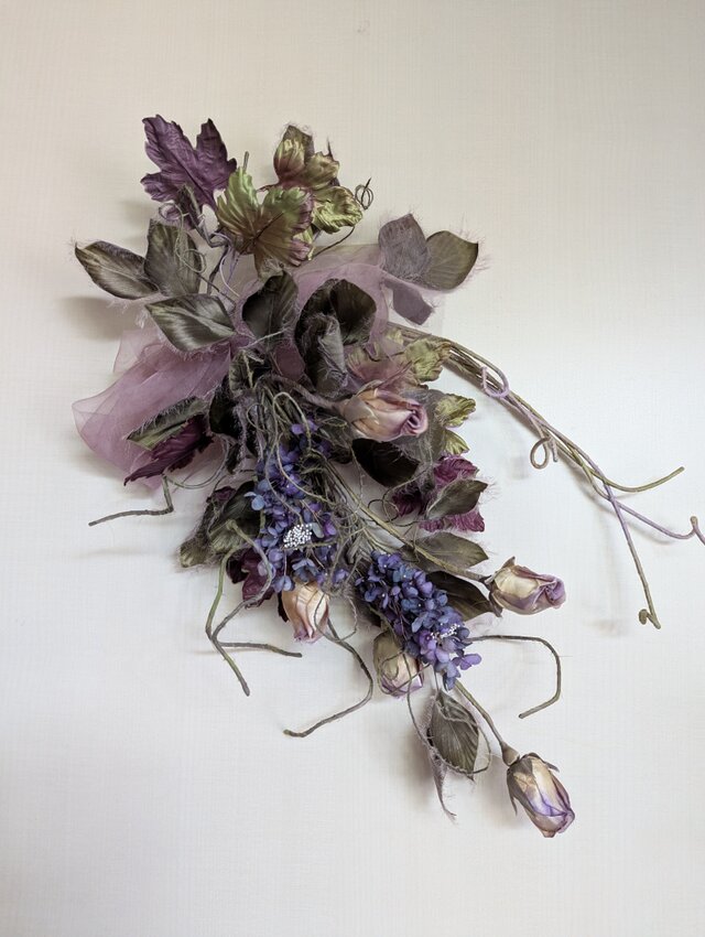 インテリアｽﾜｯｸﾞ（大きな蕾ばらとライラック）Ｉ33