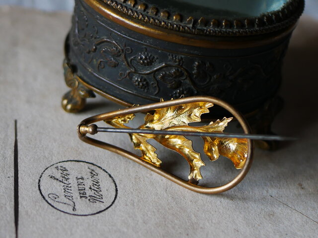 ヴィクトリアン アザミのブローチ フランスアンティーク アンティーク