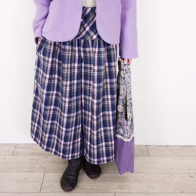 起毛フランネル・ネイビーピンクタータンのギャザーパンツ