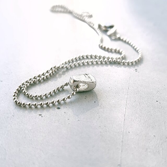 フランスアンティークエクリュカラーボネ MONET》 trapezoid vintage necklace モネ ネックレス | iichi 日々の