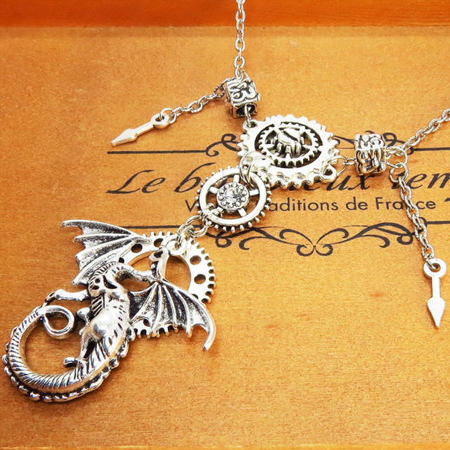 アンティークシルバー ドラゴンと歯車を組合せた多層多重スチームパンクネックレス スワロフスキー 長さ調整可