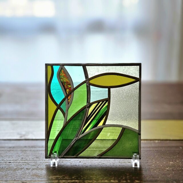 新作『One Earth Harmony –   共に在る-Together as One』卓上アート