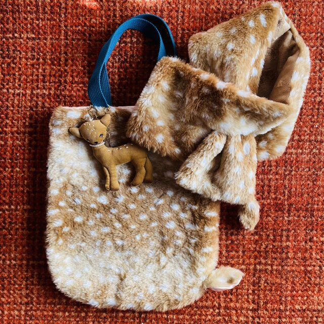 子鹿のバッグと襟巻き　セット